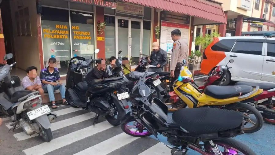 14 Remaja Pelaku Balap Liar Diamankan, Polresta Padang Tahan Motor hingga Usai Lebaran