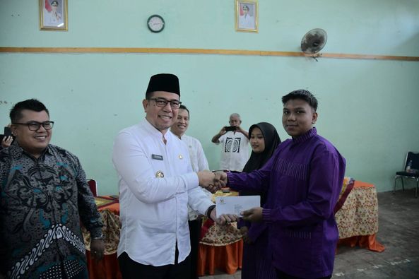 181 Siswa SMKN 2 Sawahlunto Terima Beasiswa Program Indonesia Pintar dari Pemerintah Pusat