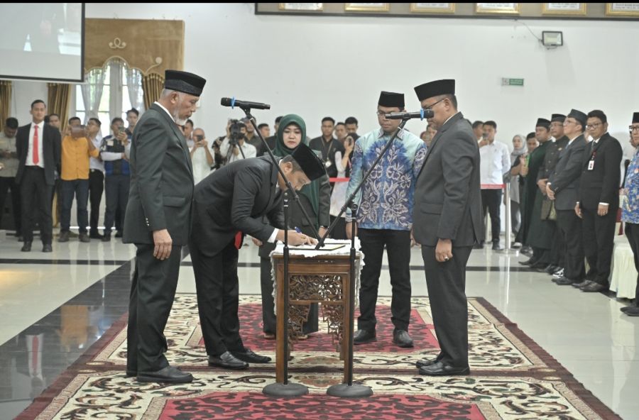 6 Pesan Penting Gubernur Mahyeldi Kepada Sekdaprov Sumbar yang Baru Dilantik