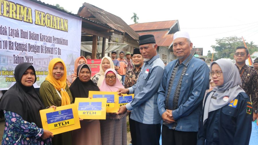 60 Rumah Masyarakat Jorong Mudiak Simpang Tanjuang Aro Terima Bantuan Perbaikan RTLH dari Gubernur