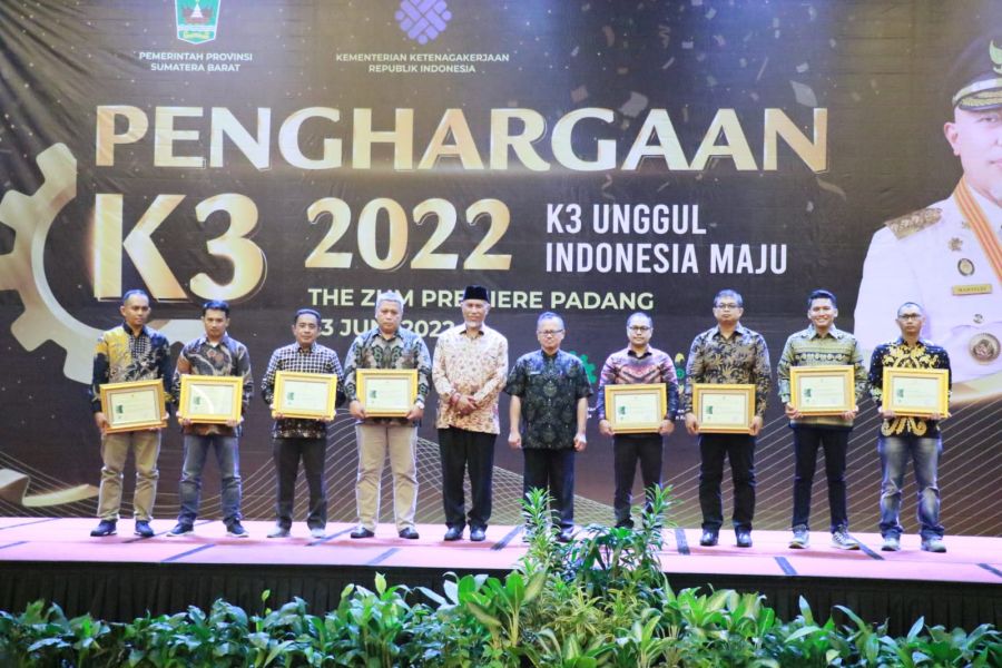 63 Perusahaan Raih Penghargaan K3 2022, Gubernur Mahyeldi: Wujudkan Pekerja Sehat dan Produktif