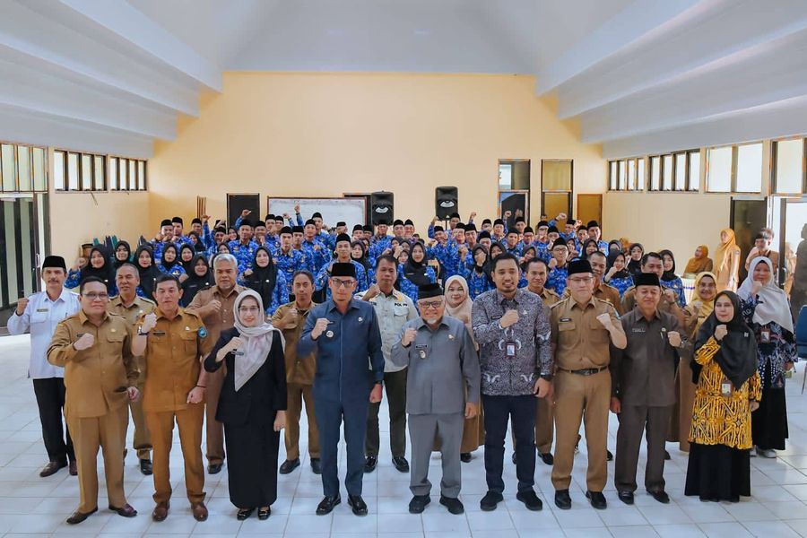 66 Orang Tenaga Teknis PPPK Dilantik, Wako Deri: Masyarakat Butuh Kinerja & Pengabdi yang Baik
