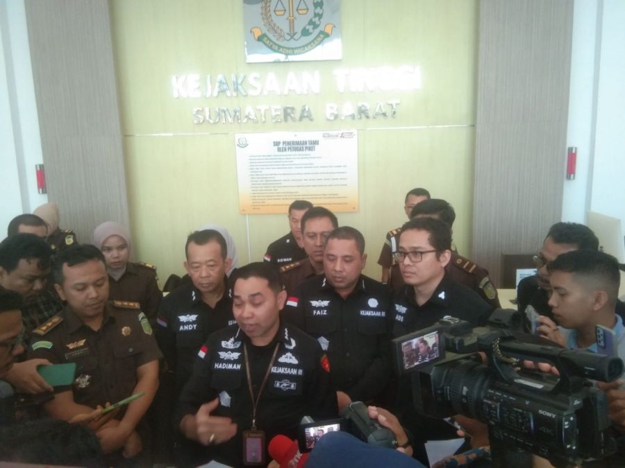 8 Orang Ditetapkan Tersangka Oleh Kejati Sumbar Terkait Kasus Tipikor Disdik Sumbar
