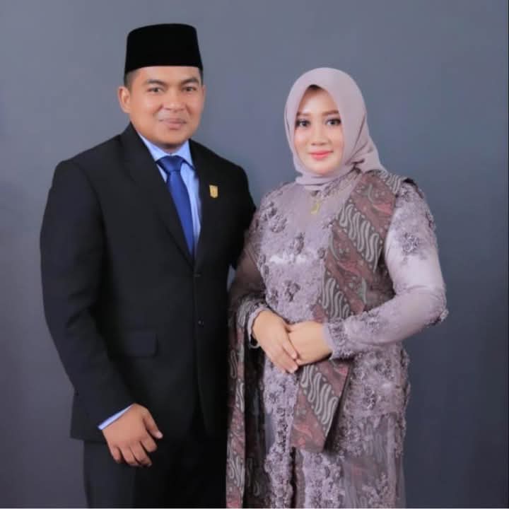 Ade Sudarman Mengucapkan Marhaban Ya Ramadhan Mohon Maaf Lahir dan Bhatin 