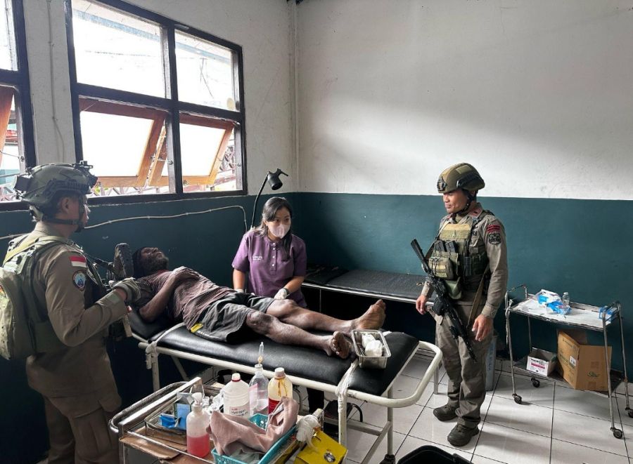 Aksi Cepat Satgas OPS Damai Cartenz-2025 di Puncak Jaya, Korban Luka Diselamatkan