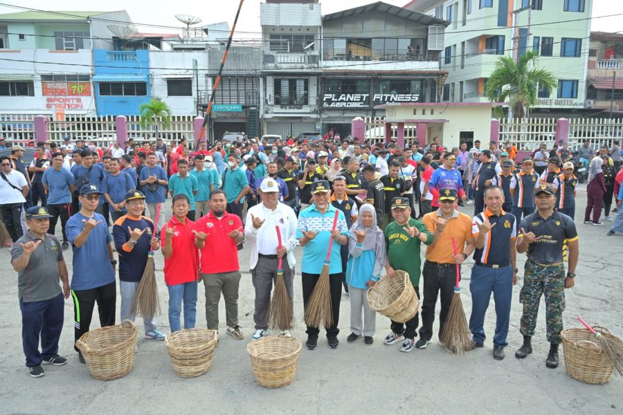 Aksi GeBer Harhubnas, Gubernur Mahyeldi Ingatkan Masalah Sampah sebagai Tanggung Jawab Bersama