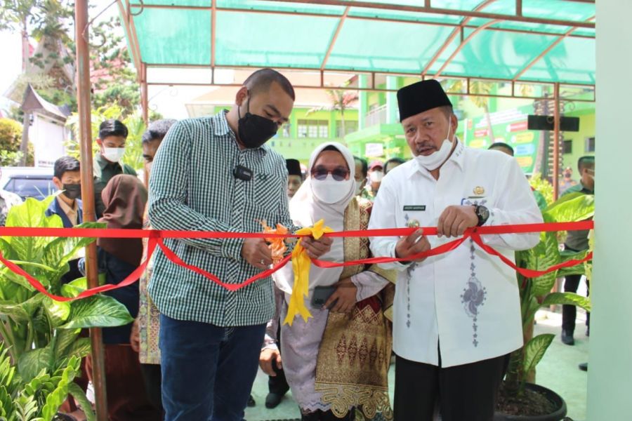 Alumni SMA di Agam Berikan Bimbel Gratis Bagi Almamater
