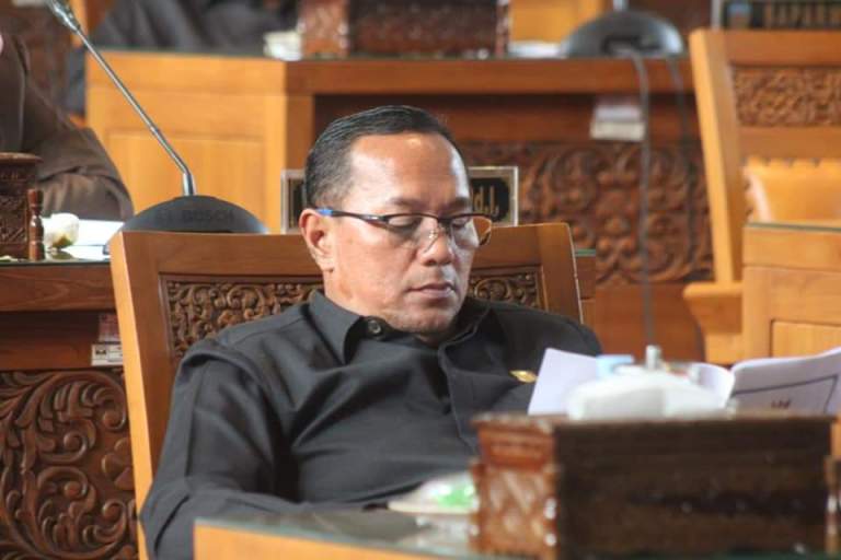 Amrizal Anggota DPRD Dharmasraya Hibahkan Tanah untuk Pasar Tradisional