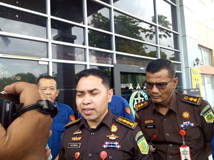Anak Bupati Solok Selatan Diam Seribu Bahasa Usai Diperiksa 