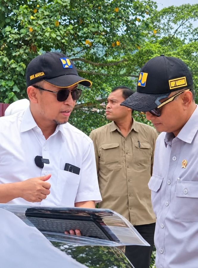 Antisipasi Bencana Susulan, Menteri PU Dody Hanggodo Tinjau Langsung Ruas Jalan Tapan-Batas Jambi