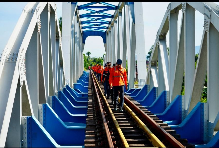 Antisipasi Cuaca Ekstrem, Kepala KAI Divre II Sumbar Pimpin Pemeriksaan Lintas Jalur Kereta Api