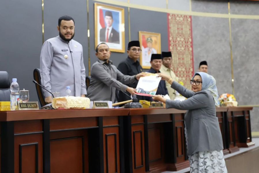 APBD Perubahan Kota Padang 2025 Disahkan, Belanja Naik, PAD dan Program Prioritas Jadi Sorotan