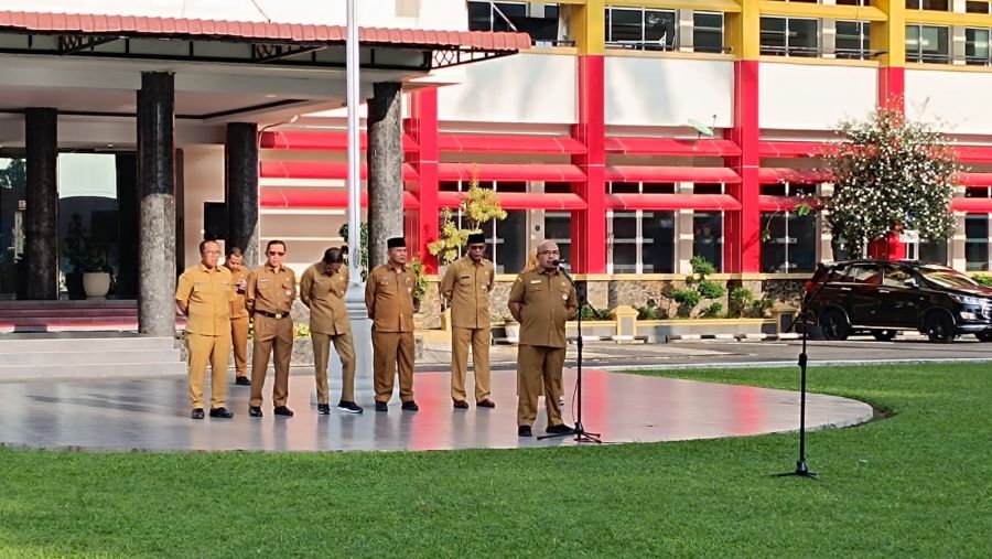 Apel Perdana Pascalebaran, Hansastri Minta Seluruh Pegawai Pemprov Kembali Berikan Pelayanan Terbaik