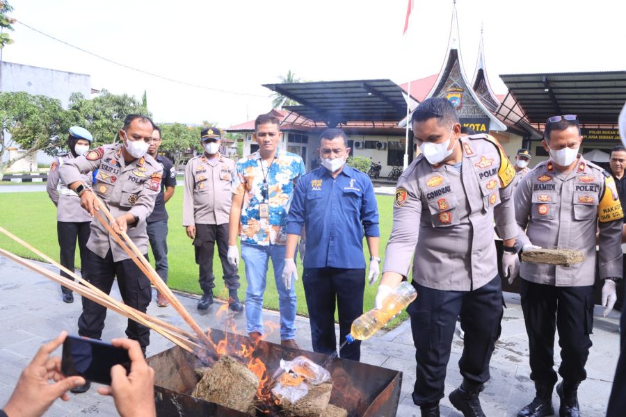 Awal Tahun 2024 Polres 50 Kota Berhasil Ungkap Ganja seberat 10Kg