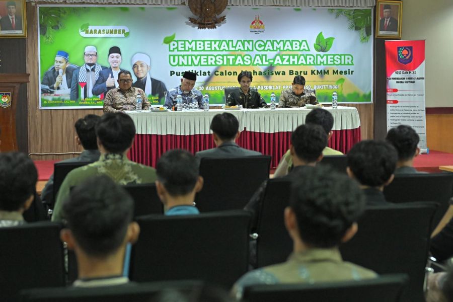 Bekali 55 Calon Mahasiswa Baru Al-Azhar, Gubernur Mahyeldi : Perdalam Ilmu, Perluas Jaringan
