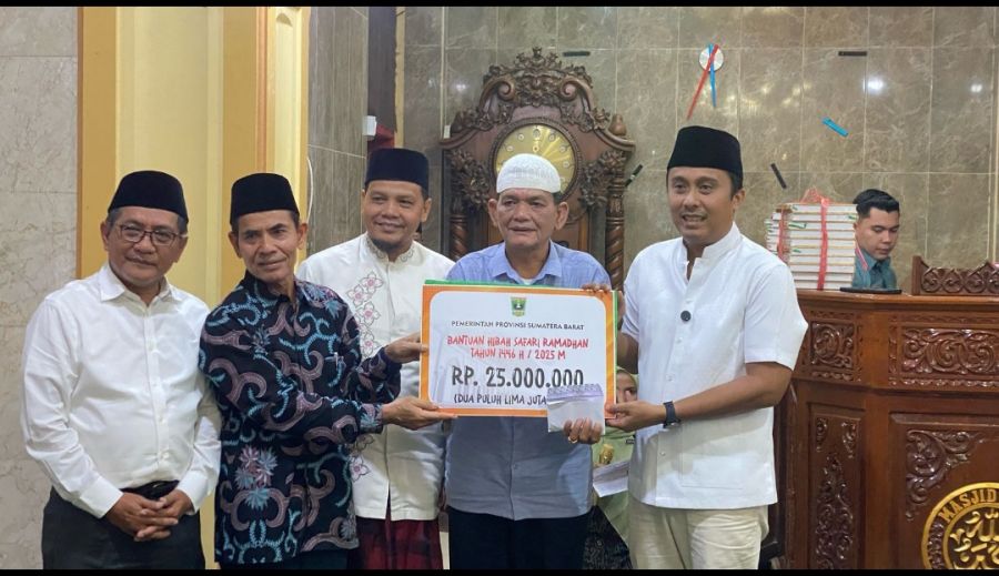 Berdiri Sejak 1901, Masjid Raya Didatangi Wagub Sumbar Vasko Ruseimy untuk Pertama Kali
