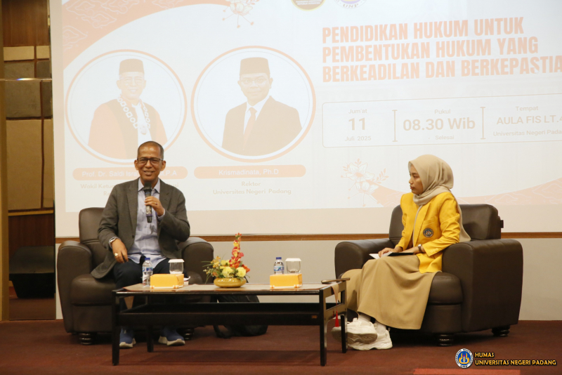 Beri Kuliah Umum di UNP, Prof. Saldi Isra Soroti Pentingnya Literasi Hukum