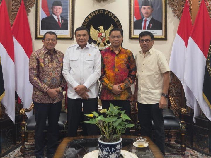 Bertemu Rektor UNP, Menko Polkam Pastikan Insiden Peluru Nyasar Tak Terulang Lagi