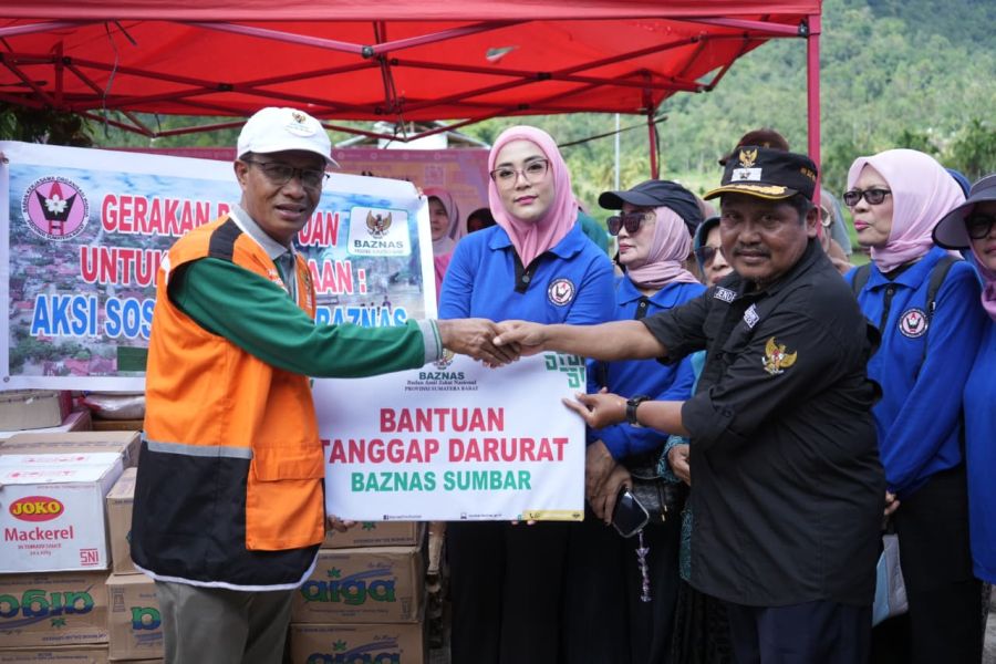 BKOW Sumbar Salurkan Bantuan untuk Korban Bencana di Agam, Tinjau Dua Lokasi Terdampak Terparah