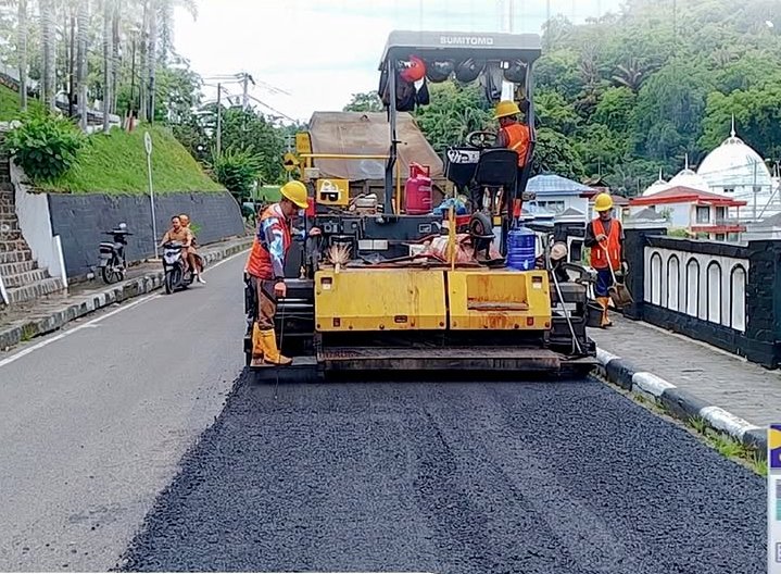 BPJN Sumbar Lakukan Preservasi Jalan Padang–Solok–Sawahlunto, Tingkatkan  Keselamatan Pengguna Jalan