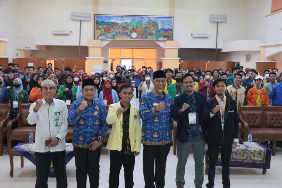 Buka Rakernas BEM SI Ke-15, Gubernur Mahyeldi: Perlu Pondasi Kuat Wujudkan Generasi Emas Indonesia