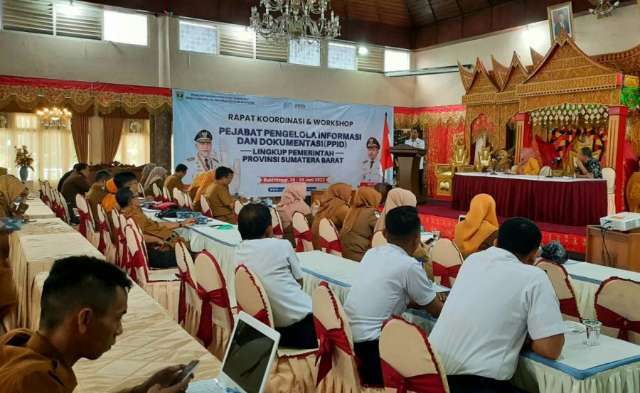 Buka Rakor dan Workshop PPID, Ketua KI Sumbar Ajak Perkuat Komitmen Pelayanan Informasi Publik