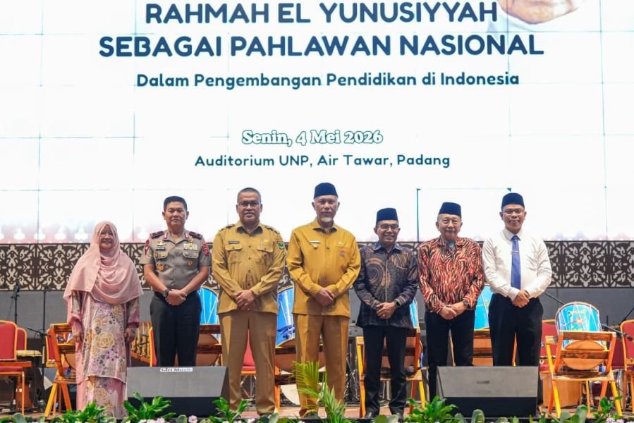 Buka Seminar Nasional di UNP, Mahyeldi : Penting Hidupkan Kembali Nilai Pendidikan Berbasis Keluarga