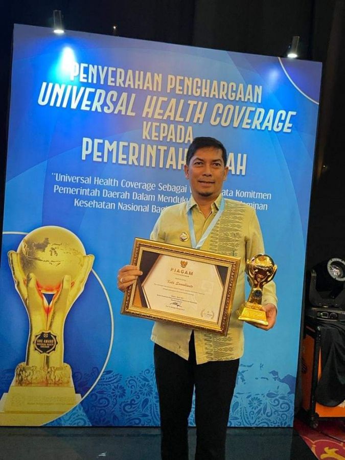 Bukti Perlindungan Kesehatan Pada Masyarakat,Pemko Sawahlunto Raih Penghargaan UHC Award 2023