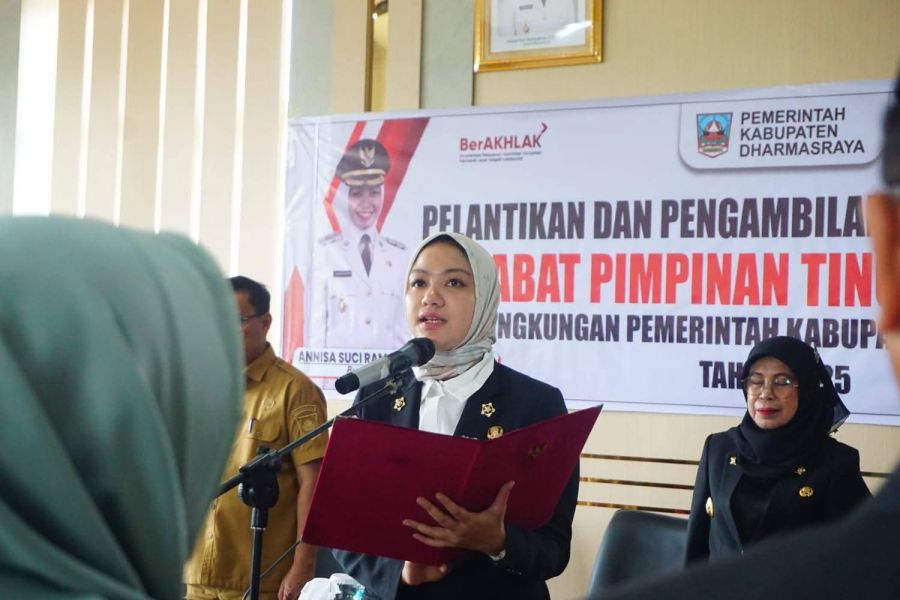 Bupati Annisa Lantik 9 Pejabat Pimpinan Tinggi Pratama, Darisman Dipercaya Nahkodai Diskominfo
