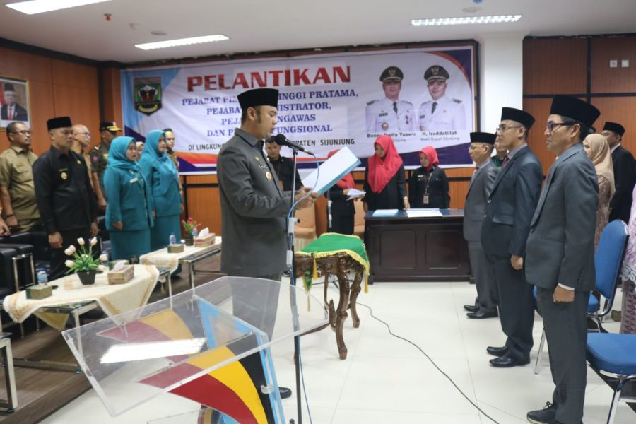 Bupati Benny Dwifa Lantik Puluhan Pejabat Pemkab Sijunjung Guna Percepat Pembangunan