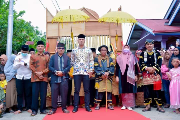 Sijunjung Kaya Adat Istiadat, Bupati Benny Hadiri Acara Penobatan Soko di Tigo Korong dan Tigo Suku