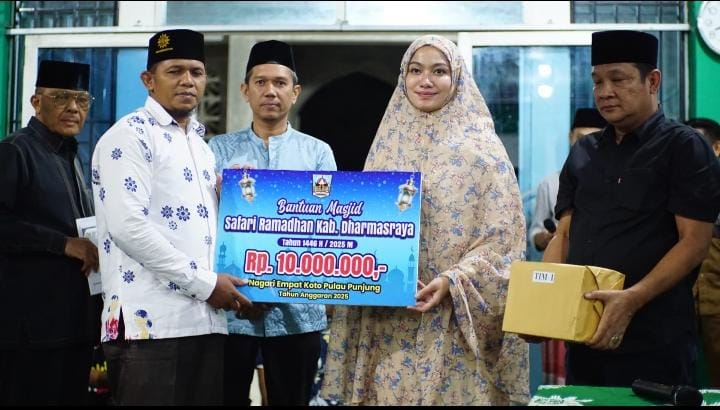 Bupati dan  Ketua DPRD Dharmasraya Safari Ramadhan Pertama di Mesjid Nurul Haq Muhammadiyah