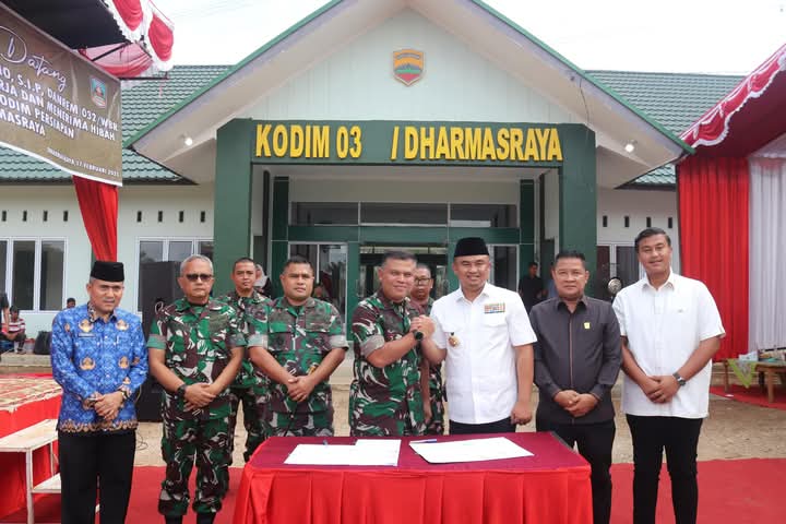 Bupati dan Ketua DPRD Hadiri Penyerahan Bangunan Kodim Penghubung Dharmasraya