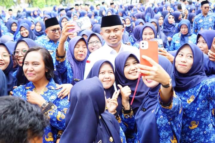 Bupati Dharmasraya Lantik dan Ambil Sumpah 486 PPPK Formasi Tahun 2023