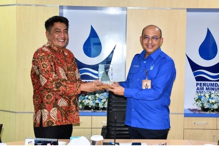 Bupati Magelang Kunjungi Perumda Air Minum Kota Padang
