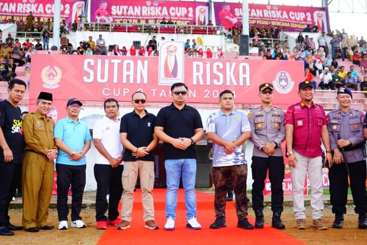 Bupati Sutan Riska Buka Turnamen SR CUP 2 Tahun 2024, 16 Klub se-Sumbar Siap Bertanding