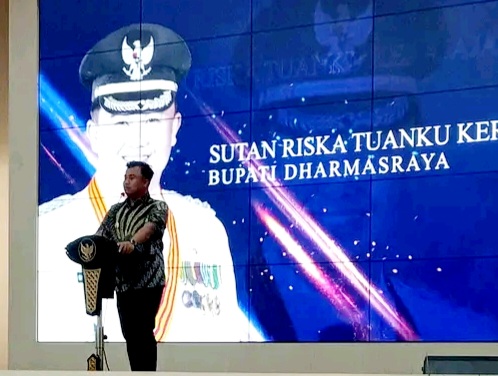 Bupati Sutan Riska Hadiri Perpisahan SMAN 1 Pulau Punjung