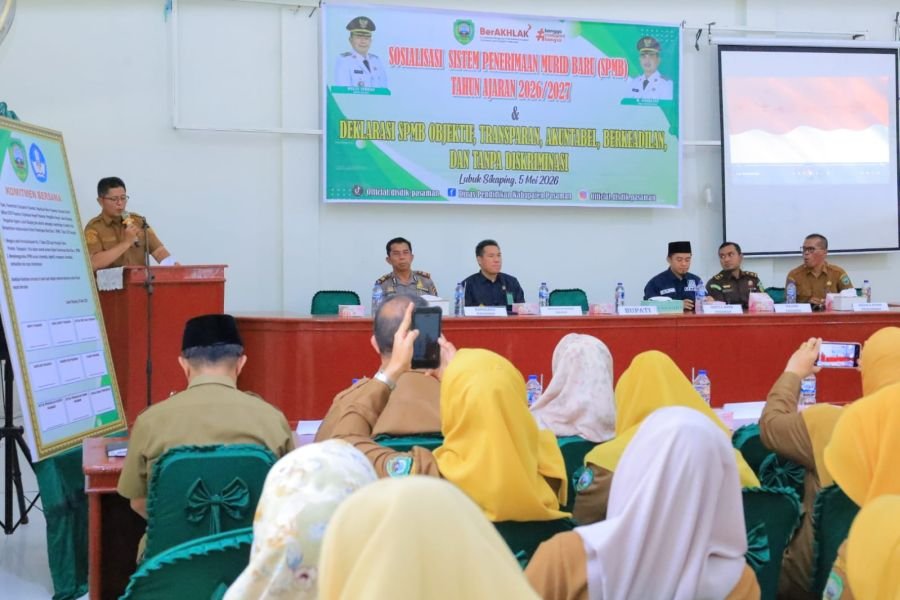 Bupati Welly; 