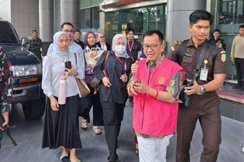 Buron Berbulan-bulan, Anggota DPRD Sumbar Tersangka Korupsi Rp34 Miliar Akhirnya Ditangkap