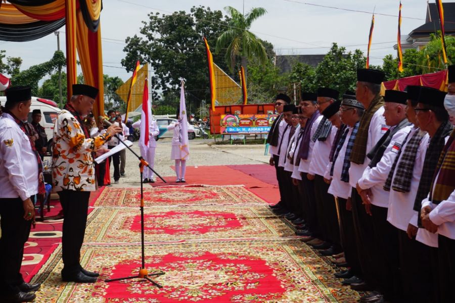 Buya Mahyeldi Lantik dan Kukuhkan DPD IKM Merangin, Provinsi Jambi