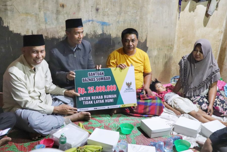 Buya Mahyeldi Singgah Sahur di Rumah Warga 2 X 11 Kayu Tanam, Bekas Gudang Penggilingan Padi
