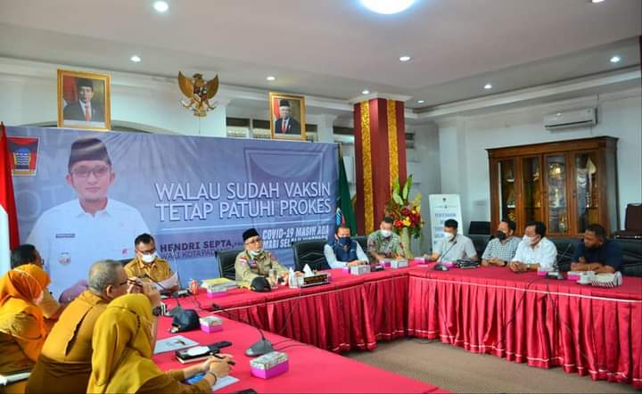 Cari Solusi Kelangkaan Solar, Wako Hendri Septa Gelar Pertemuan bersama Hiswana Migas dan Pertamina
