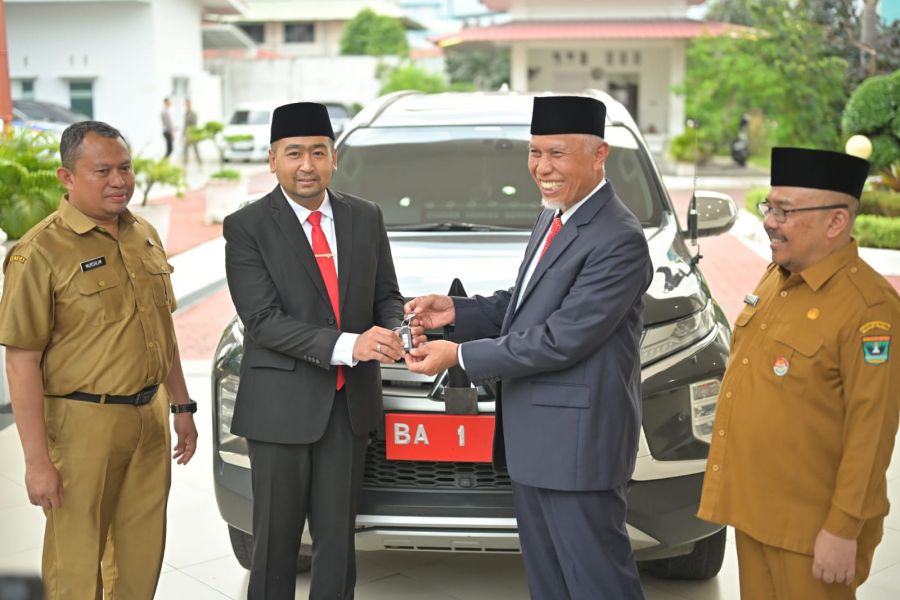 Cuti Luar Tanggungan Selama Pilkada,Gubernur Mahyeldi Serahkan Tugas dan Seluruh Fasilitas Kedinasan