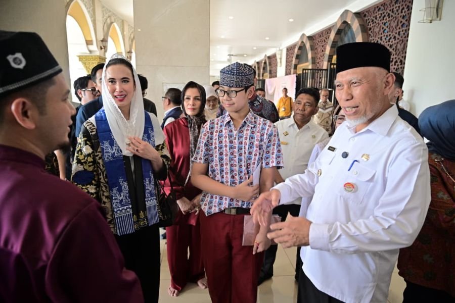 Dampingi Kunker Menteri Pariwisata, Mahyeldi Dorong Pengembangan Pariwisata dan Bandara Mentawai