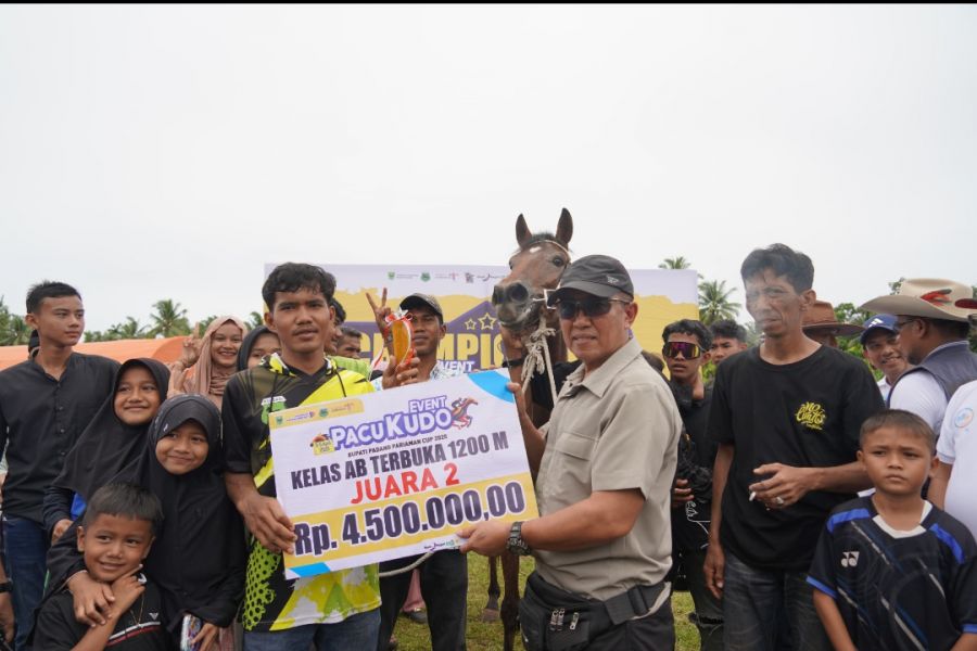 Danrem 032/Wirabraja Hadiri Acara Pembukaan Event Pacu Kuda di Kabupaten Padang Pariaman