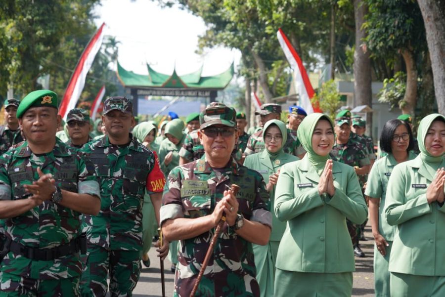 Danrem 032/Wirabraja Kunjungi Yonif 131/Brajasakti di Payakumbuh