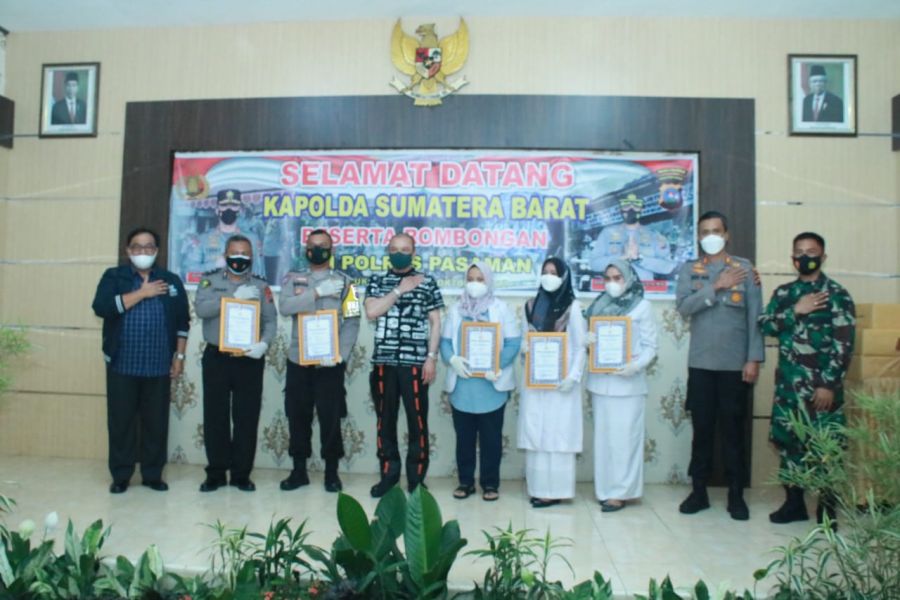 Datangi Polres Pasaman, Kapolda Sumbar tinjau Vaksinasi Massal