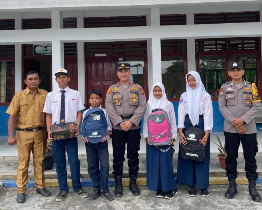 Dedikasi Ipda Ripal, Perhatikan Pendidikan Anak & Fasilitasi Warga Kesulitan Mengurus Administrasi