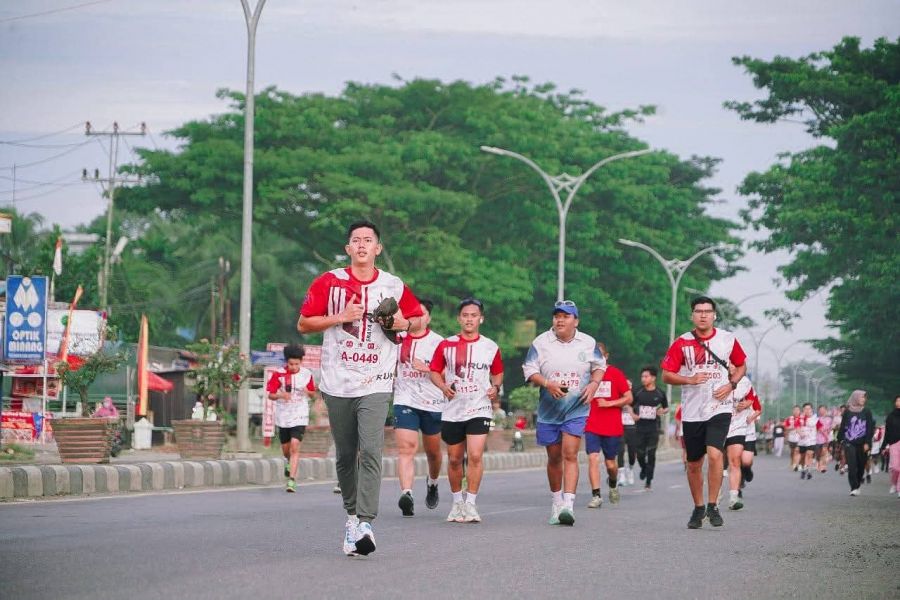 Dharmasraya 5K Fun Run 2025 Meriah & Sukses, Ribuan Warga Padati Jalan Lintas Sumatera Pulau Punjung