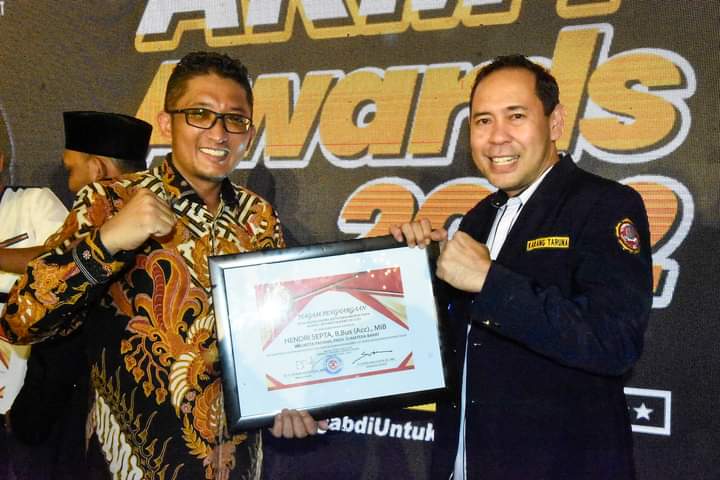 Dianugerahi AKMY, Hendri Septa: Bentuk Keberhasilan Bersinergi dengan Karang Taruna